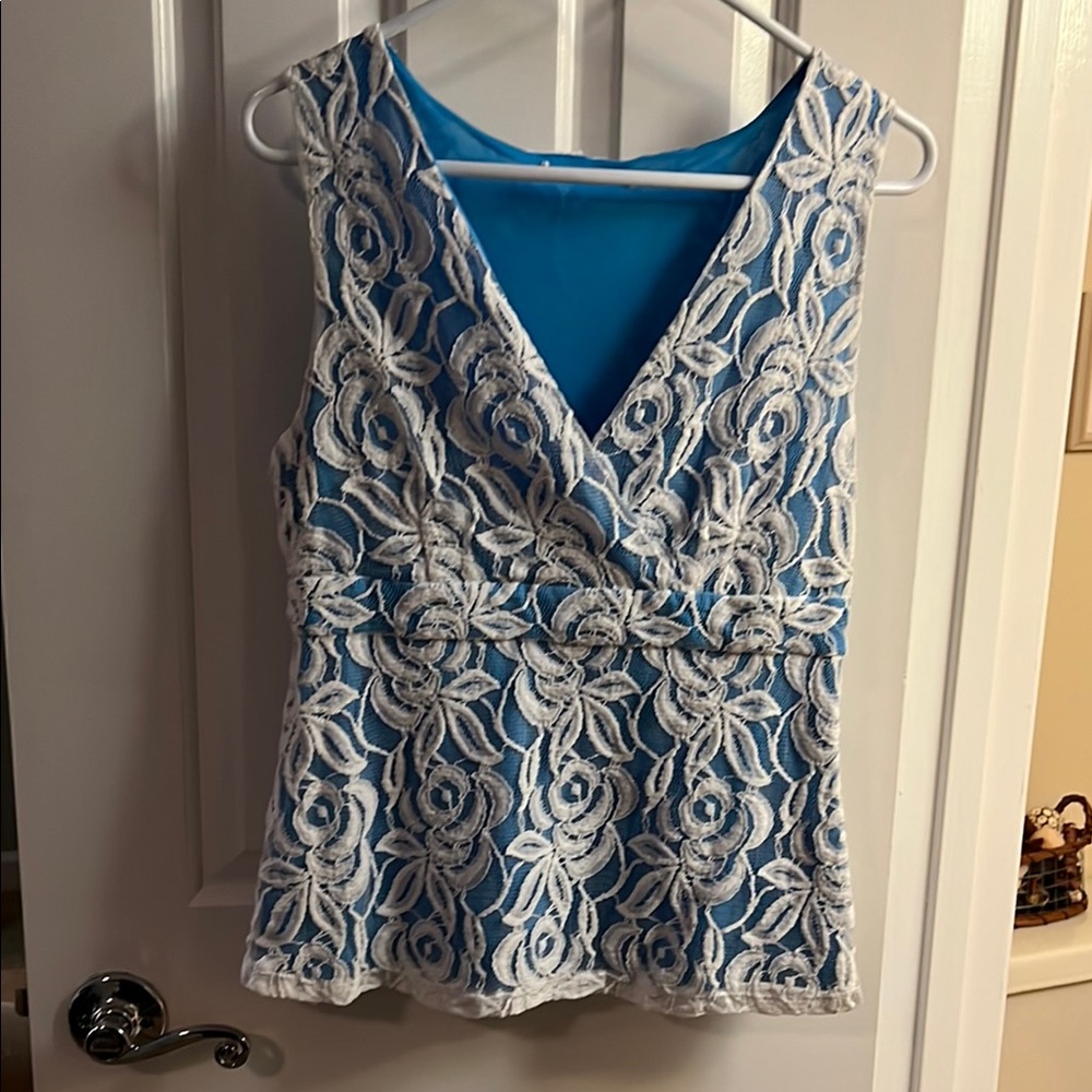 Elegant Blue and White Lace Women's Top